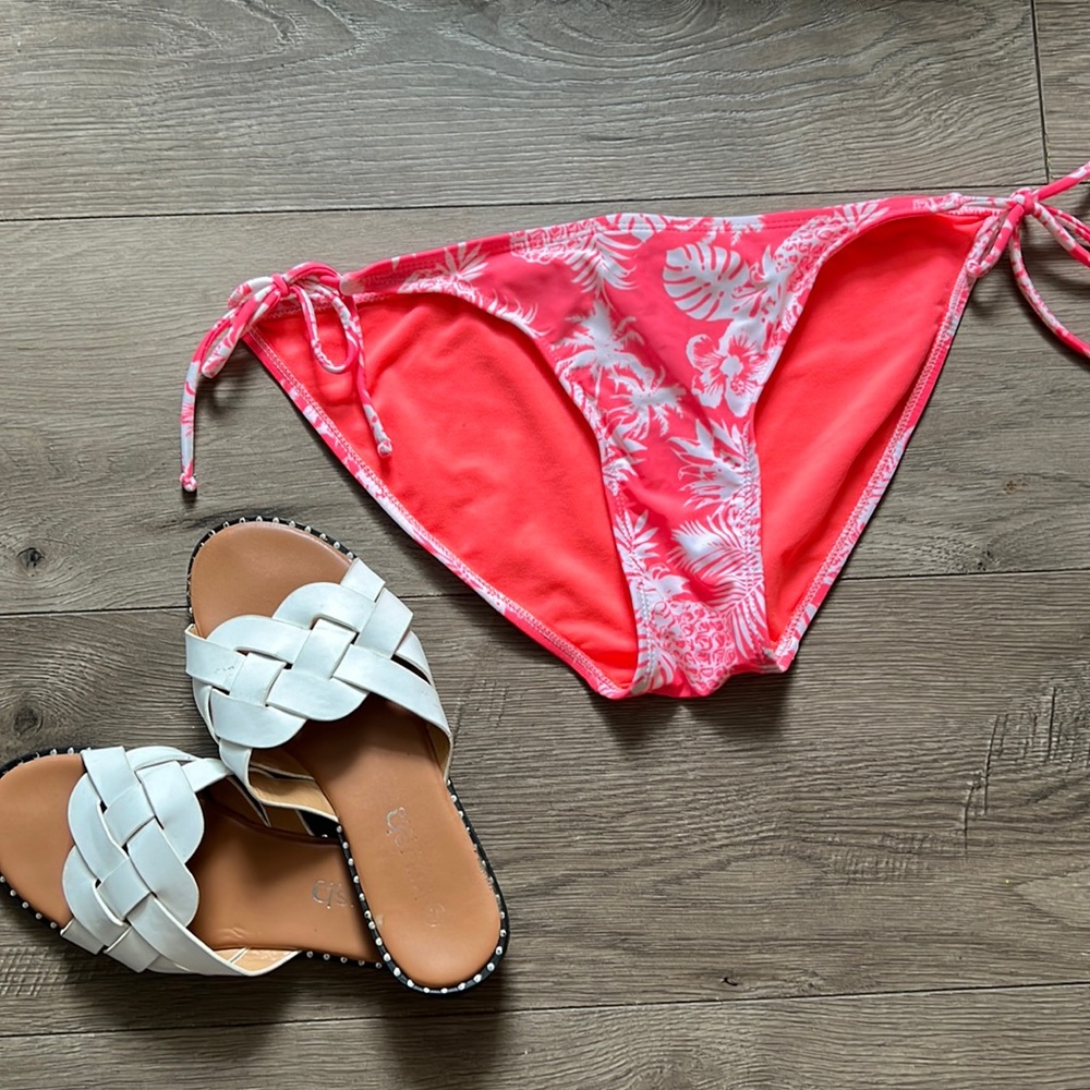 Pink bikini bottom